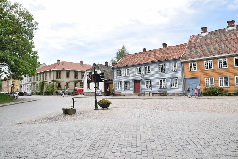 Äldre hus vid Voldegaten och Torvgaten i Gamlebyen i Fredrikstad