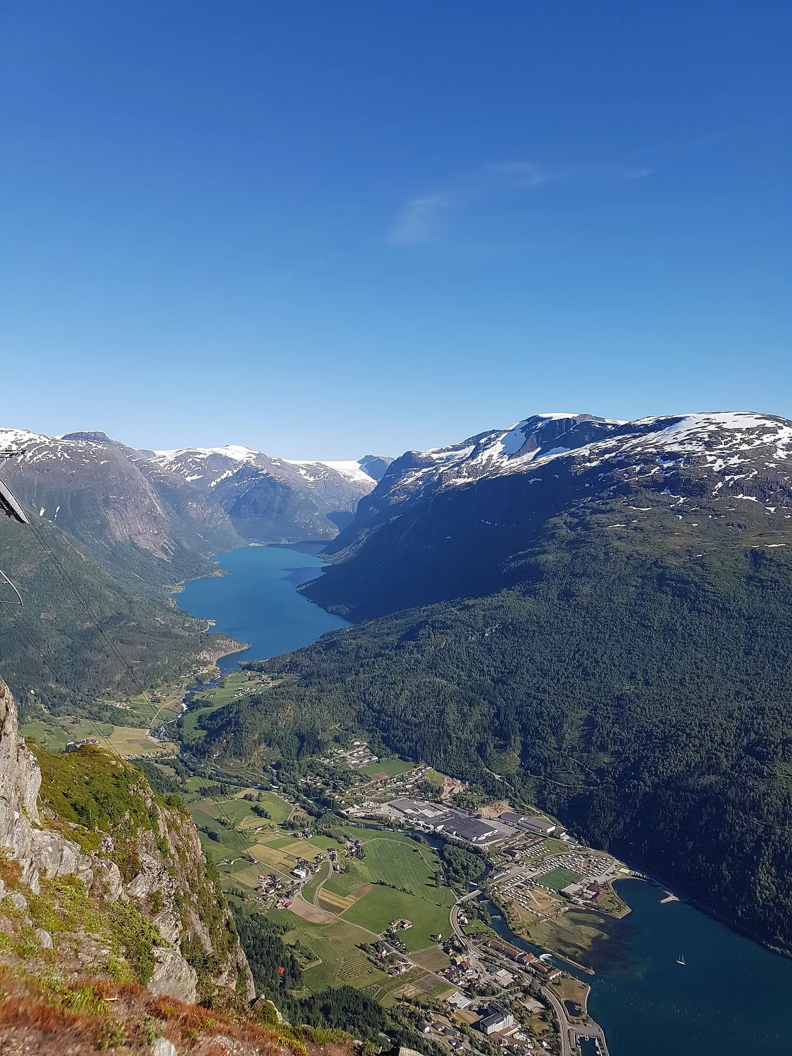 Loen och Lodalen i Nordfjord