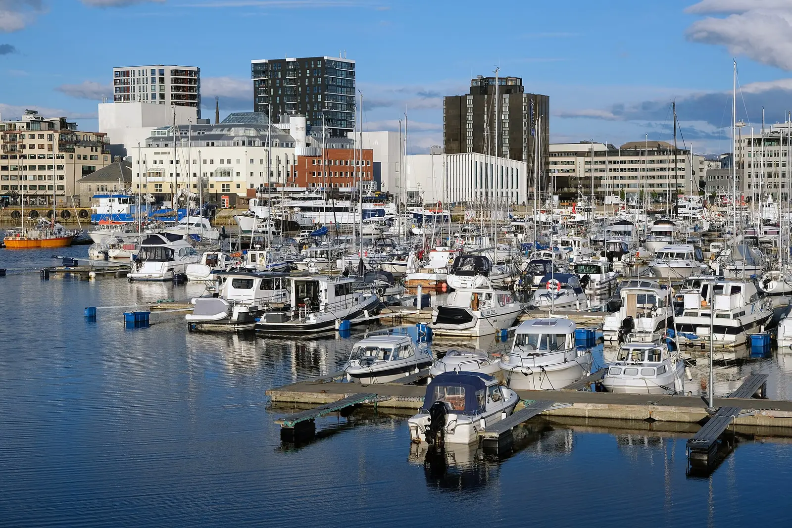 Småbåtshamnen i Bodø