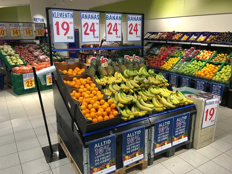 Frukt och grönsaker i en REMA 1000-butik i Tønsberg